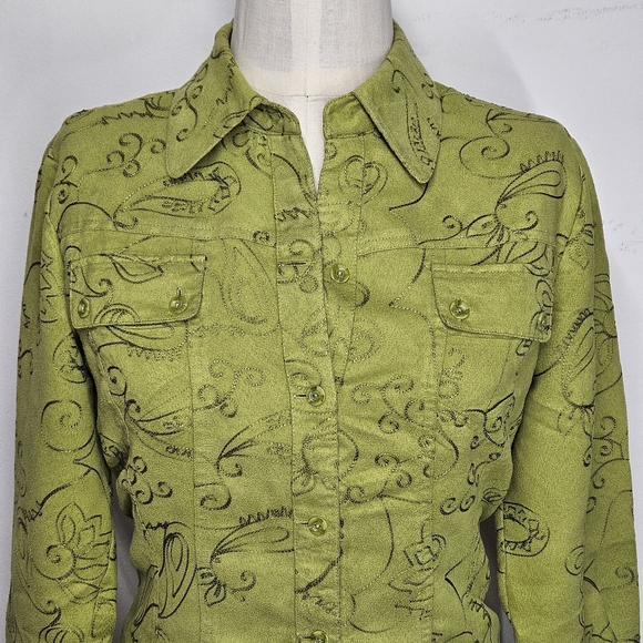 Chico's Size 1/M Shirt Shacket Button Down Floral Embroidered Green Microfiber - Picture 6 of 12